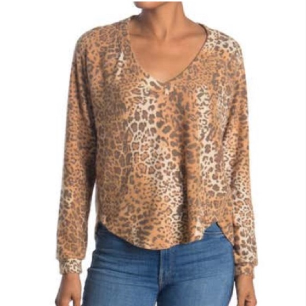 Socialite V-Neck Long Sleeve Brushed Knit Shirt